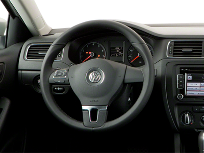 2011 Volkswagen Jetta SE w/Convenience & Sunroof