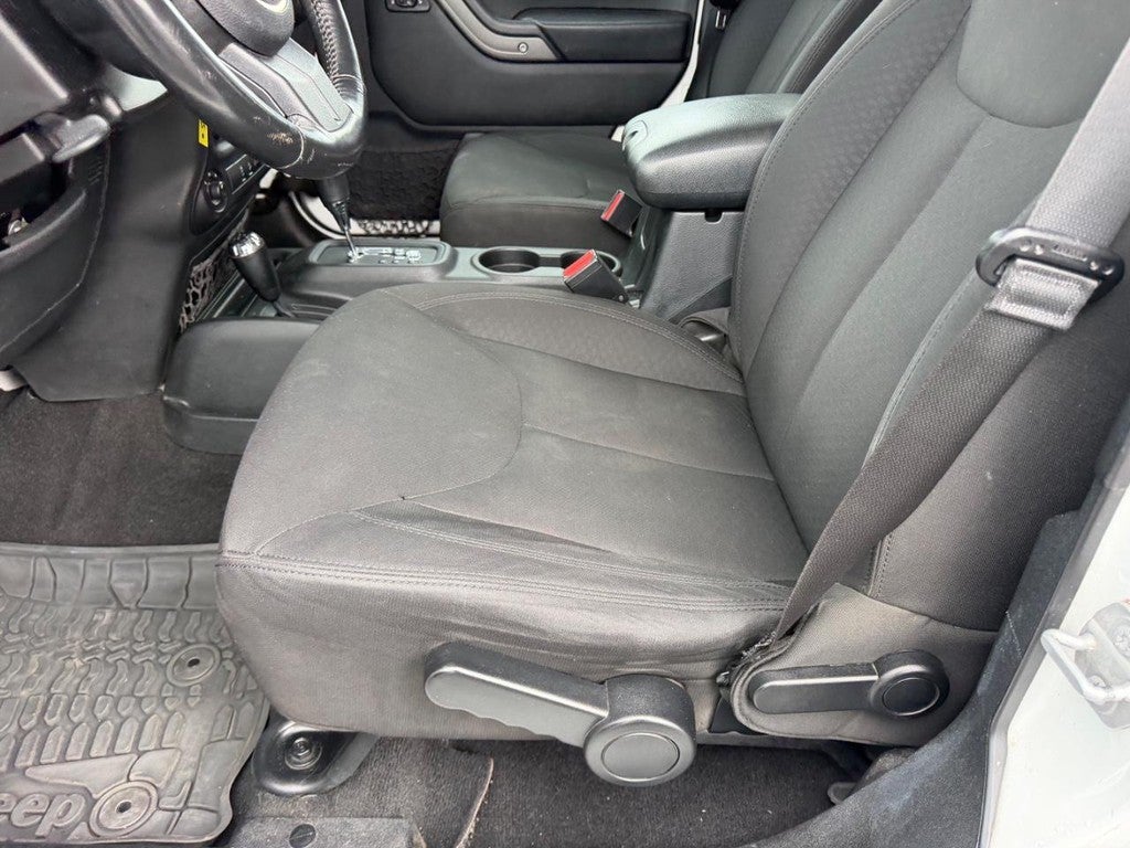 2016 Jeep Wrangler Sport