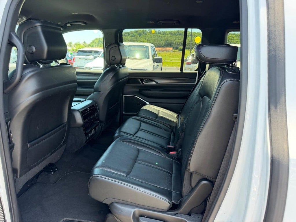 2024 Jeep Wagoneer L Series III