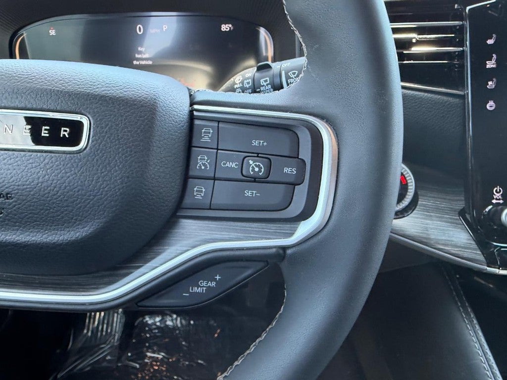 2024 Jeep Wagoneer L Series III