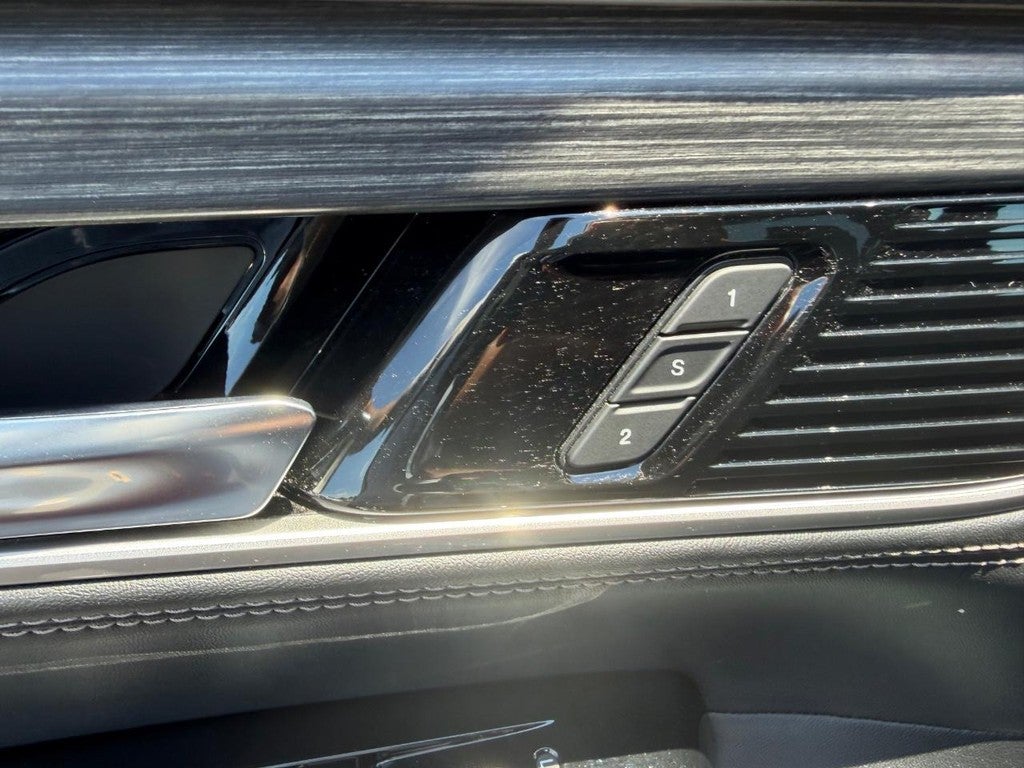 2024 Jeep Wagoneer L Series III