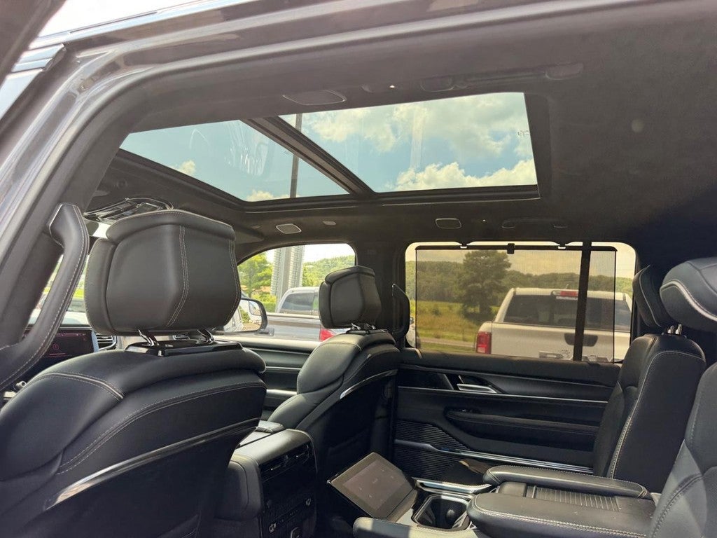 2024 Jeep Grand Wagoneer Series II Obsidian