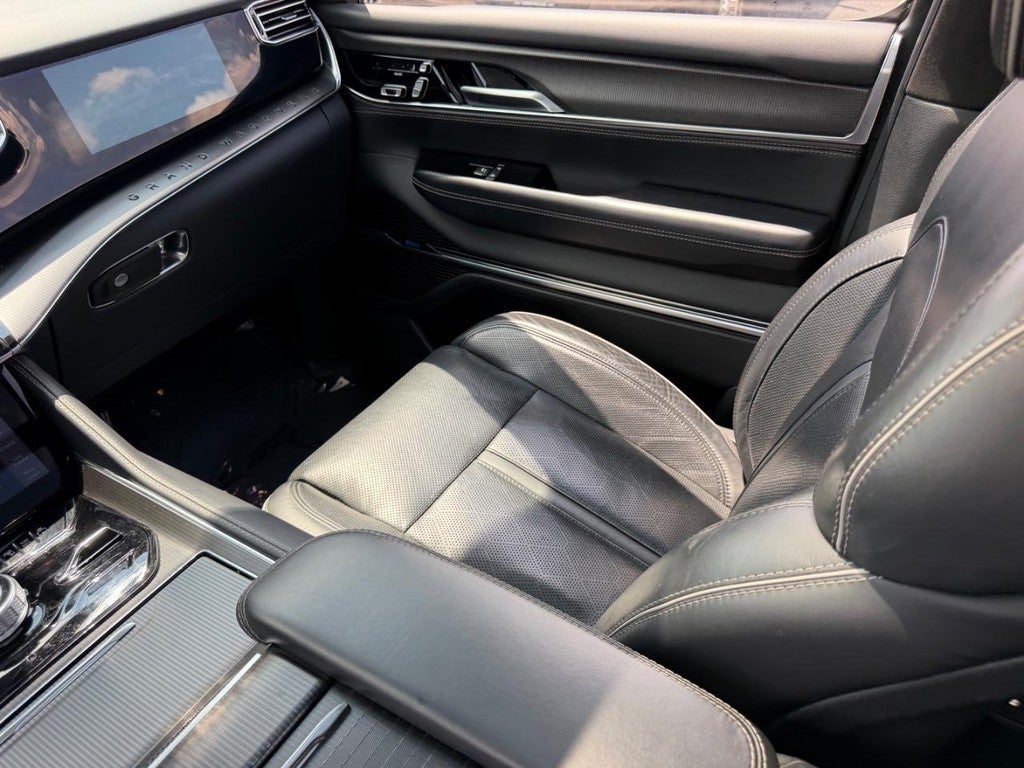 2024 Jeep Grand Wagoneer Series II Obsidian