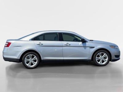 2018 Ford Taurus SE
