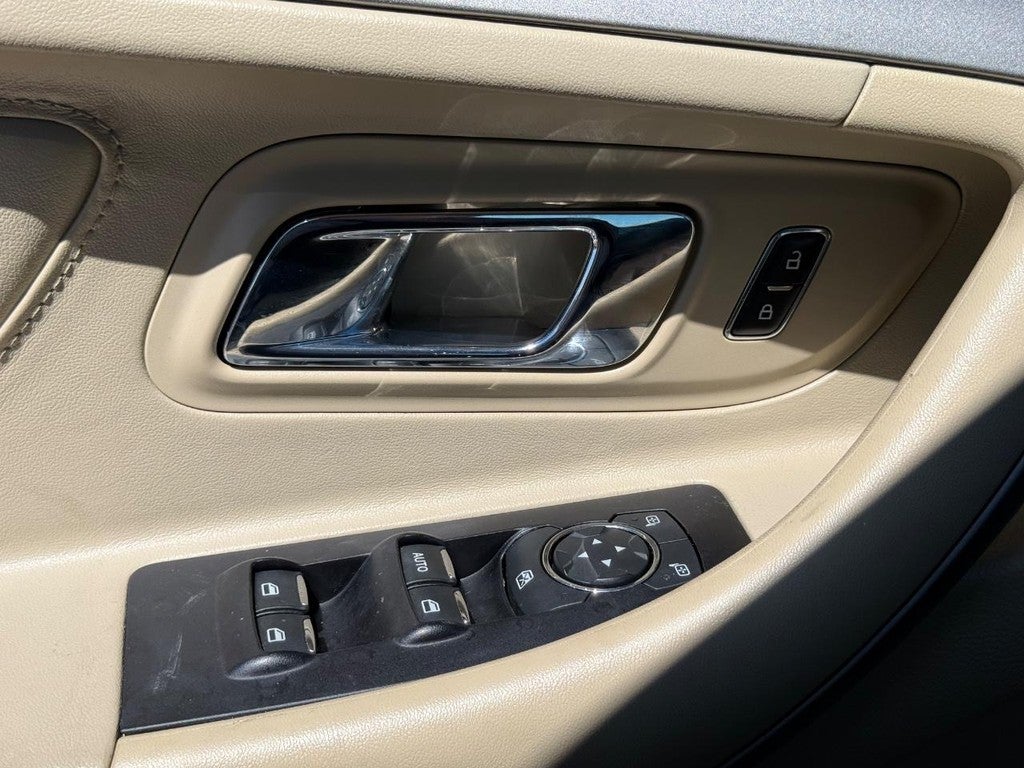 2018 Ford Taurus SE