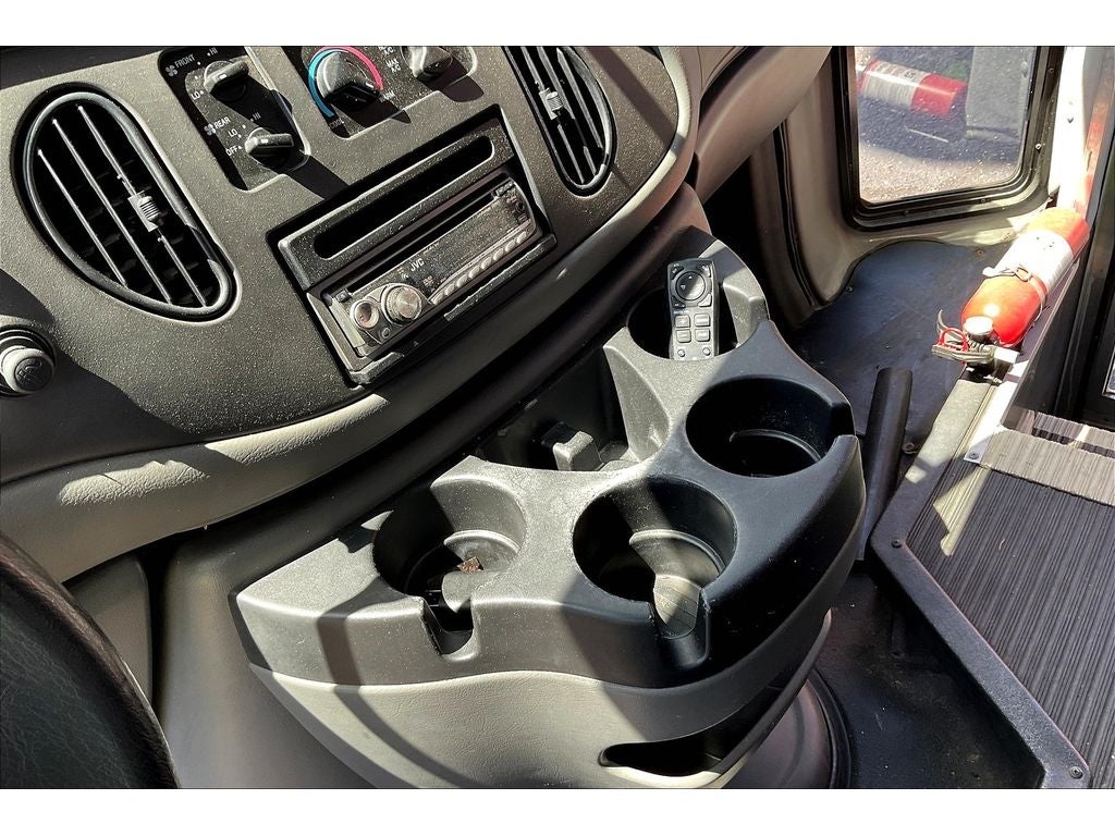 2008 Ford E-450 Super Duty Base