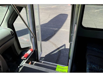 2008 Ford E-450 Super Duty Base