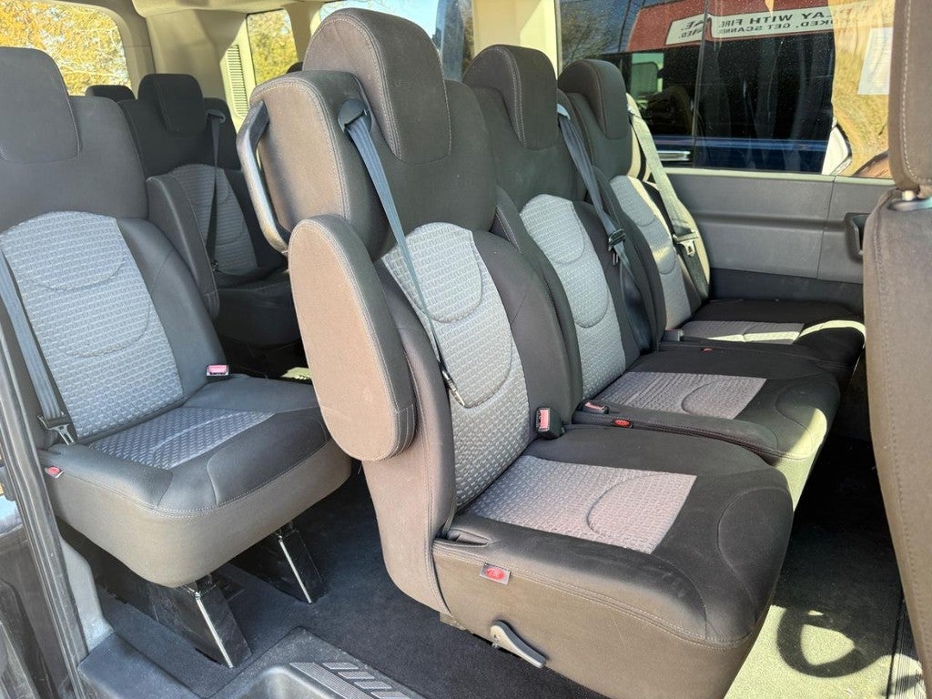 2023 Ford Transit Wagon XLT