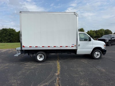 2026 Ford E-450 Super Duty Base