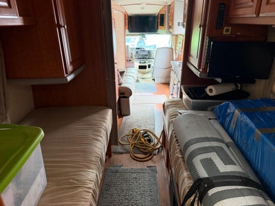 2018 Ford E-450 Super Duty Base