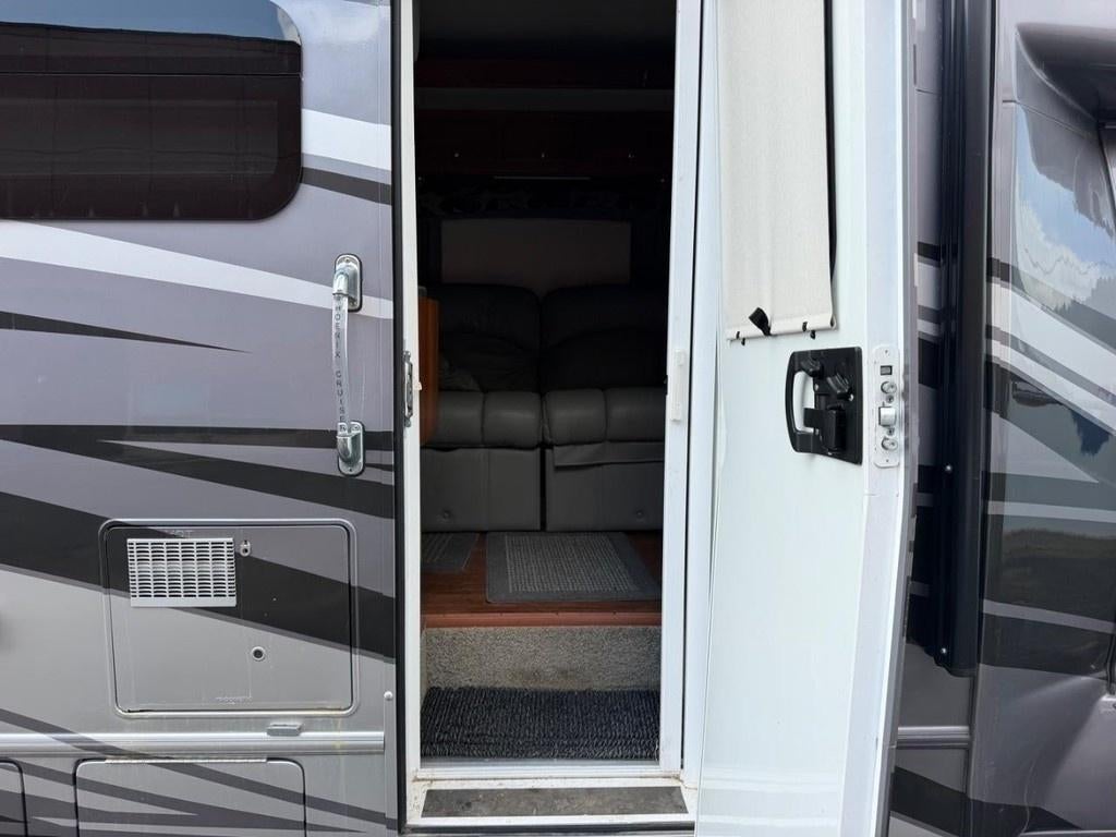 2018 Ford E-450 Super Duty Base