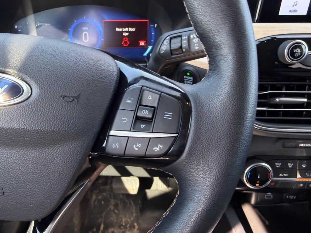 2022 Ford Escape Hybrid Titanium Hybrid