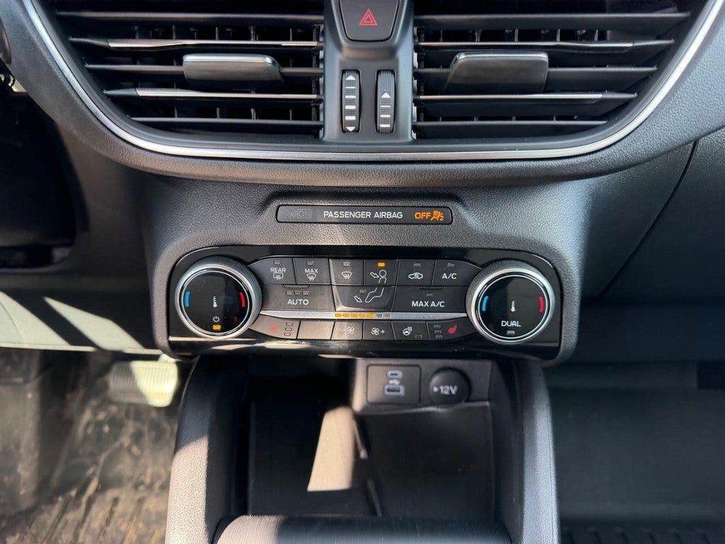 2022 Ford Escape Hybrid Titanium Hybrid