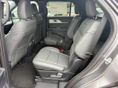 2027 Ford Explorer Active w/200A Pkg