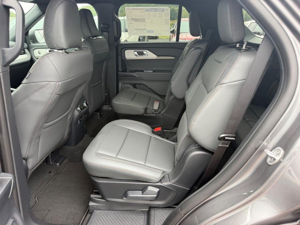 2027 Ford Explorer Active w/200A Pkg