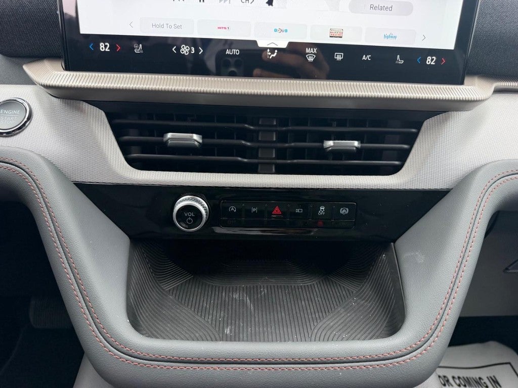 2027 Ford Explorer Active w/200A Pkg