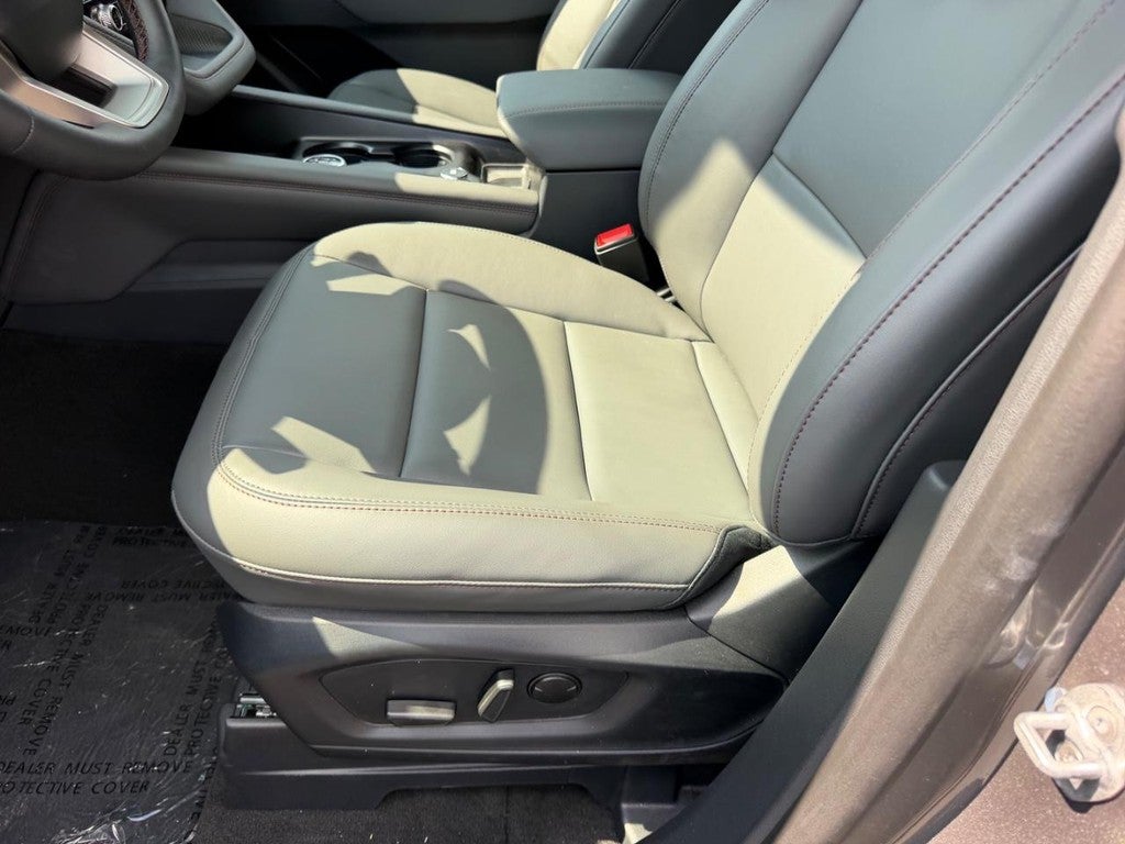 2027 Ford Explorer Active w/200A Pkg