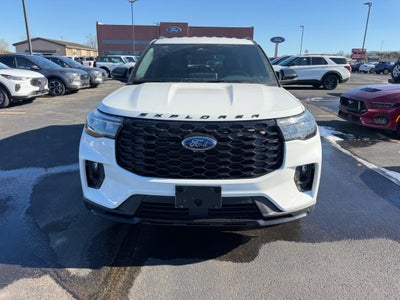 2026 Ford Explorer ST-Line