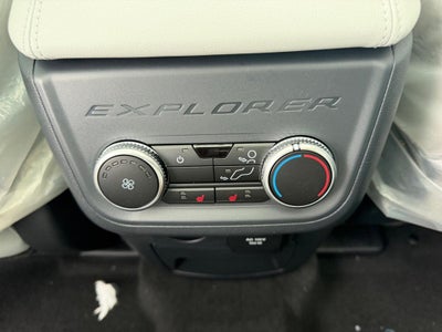 2027 Ford Explorer Platinum