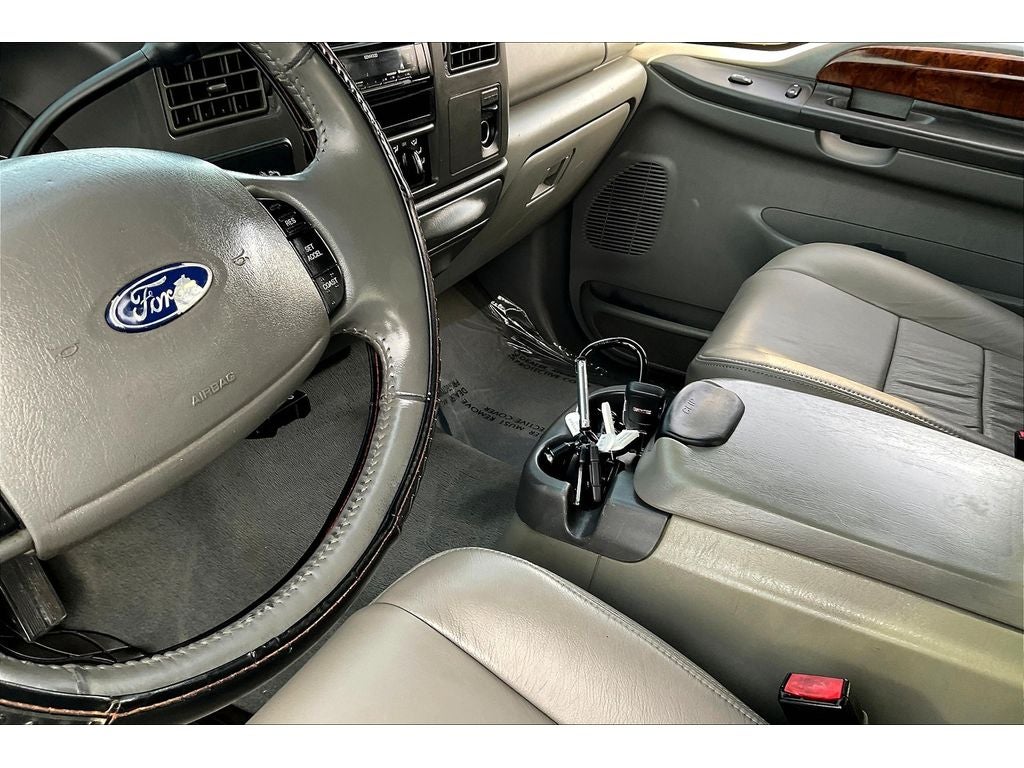 2003 Ford F-350 Truck