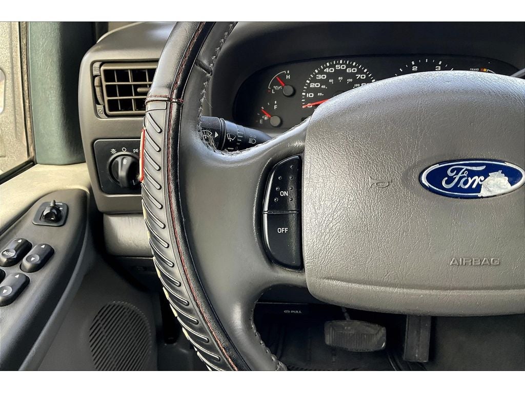 2003 Ford F-350 Truck