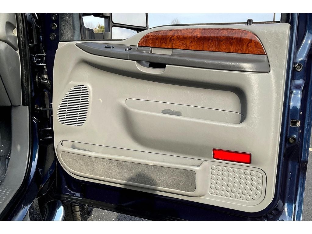 2003 Ford F-350 Truck