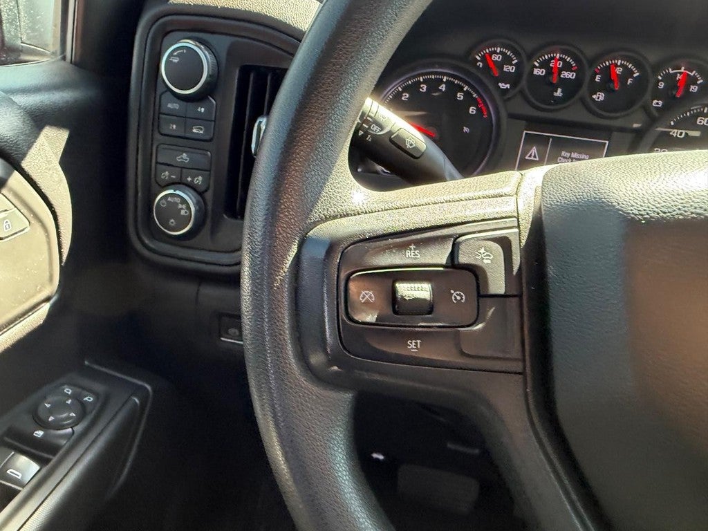 2022 Chevrolet Silverado Custom