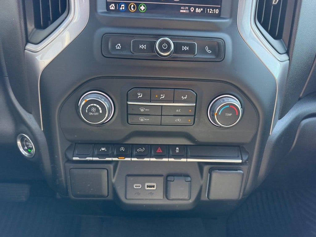2022 Chevrolet Silverado Custom