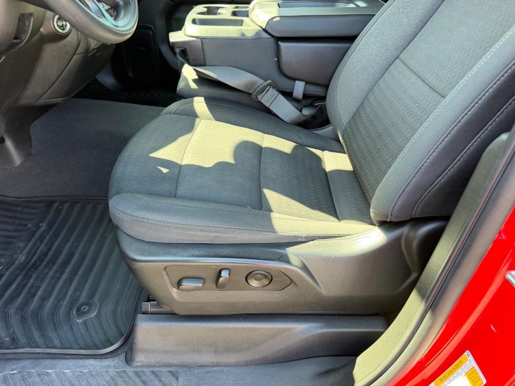 2022 Chevrolet Silverado Custom