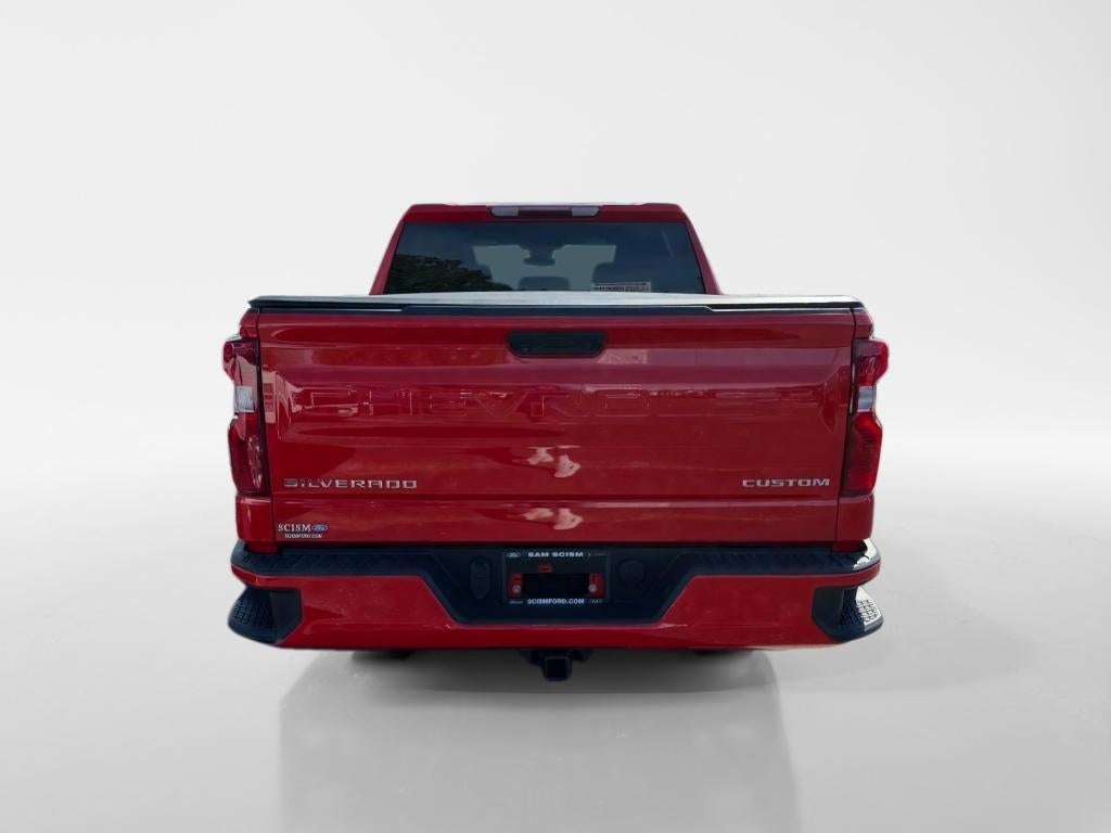 2022 Chevrolet Silverado Custom