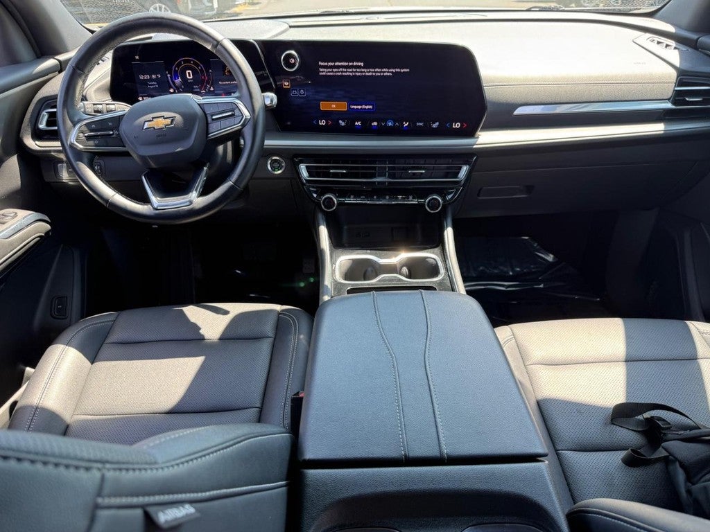 2025 Chevrolet Traverse AWD LT