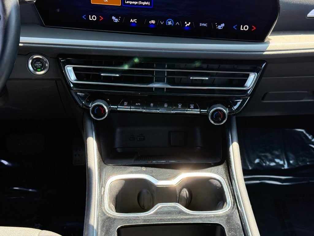 2025 Chevrolet Traverse AWD LT
