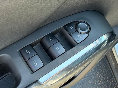 2025 Chevrolet Traverse AWD LT