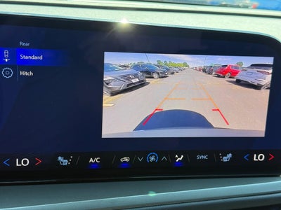2025 Chevrolet Traverse AWD LT