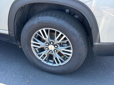 2025 Chevrolet Traverse AWD LT