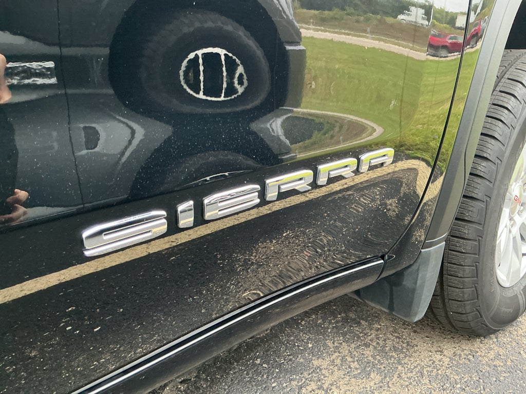 2024 GMC Sierra SLE