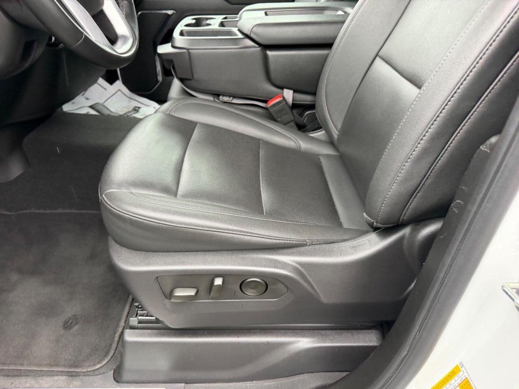 2025 GMC Sierra SLT