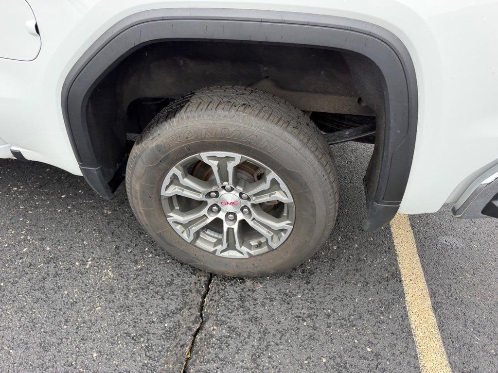 2025 GMC Sierra SLT
