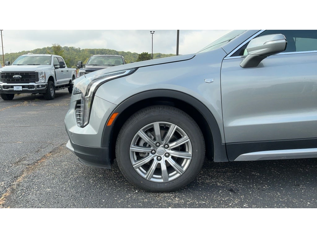 2023 Cadillac XT4 AWD Premium Luxury