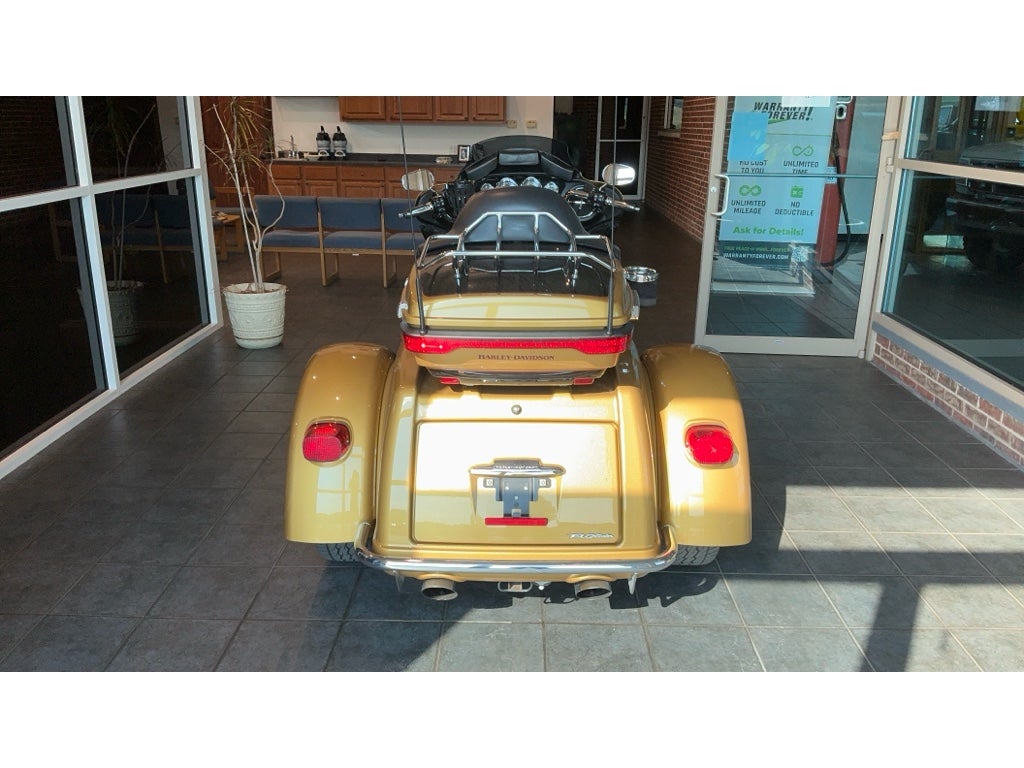 2017 Harley-Davidson FLHTCUTG TG