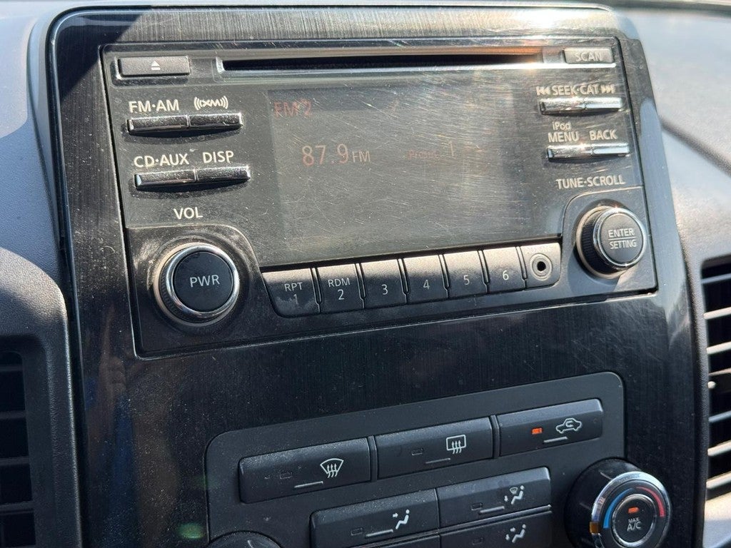 2014 Nissan Titan SV