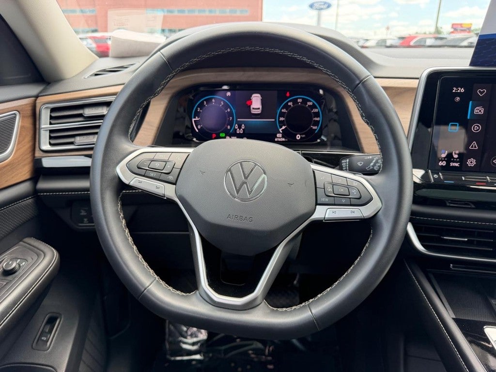 2024 Volkswagen Atlas 2.0T SE w/Technology