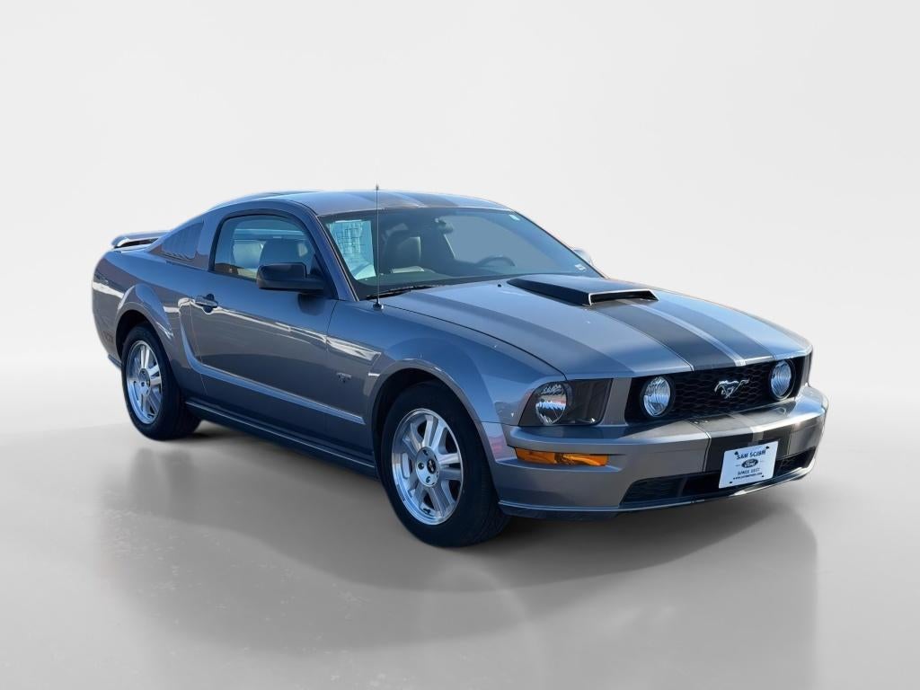 2007 Ford Mustang GT Deluxe