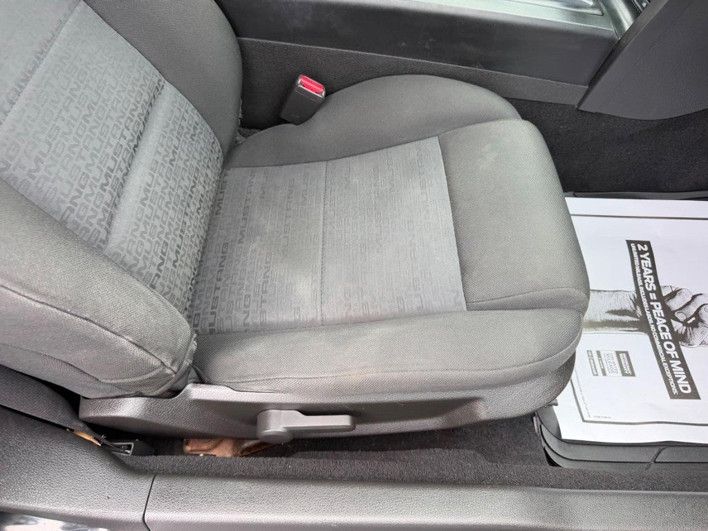 2008 Ford Mustang Deluxe