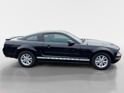 2008 Ford Mustang Deluxe