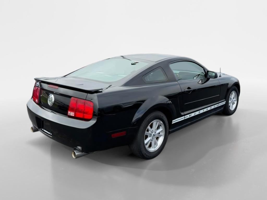 2008 Ford Mustang Deluxe