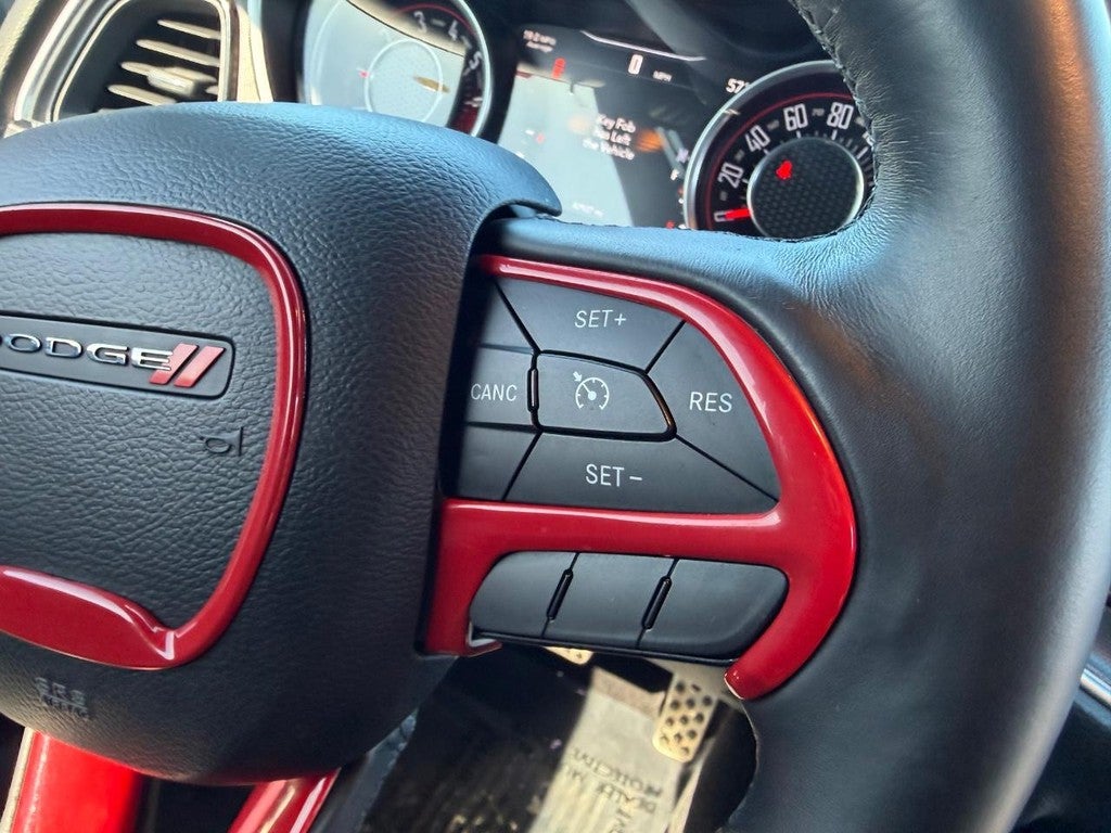 2015 Dodge Challenger SXT Plus