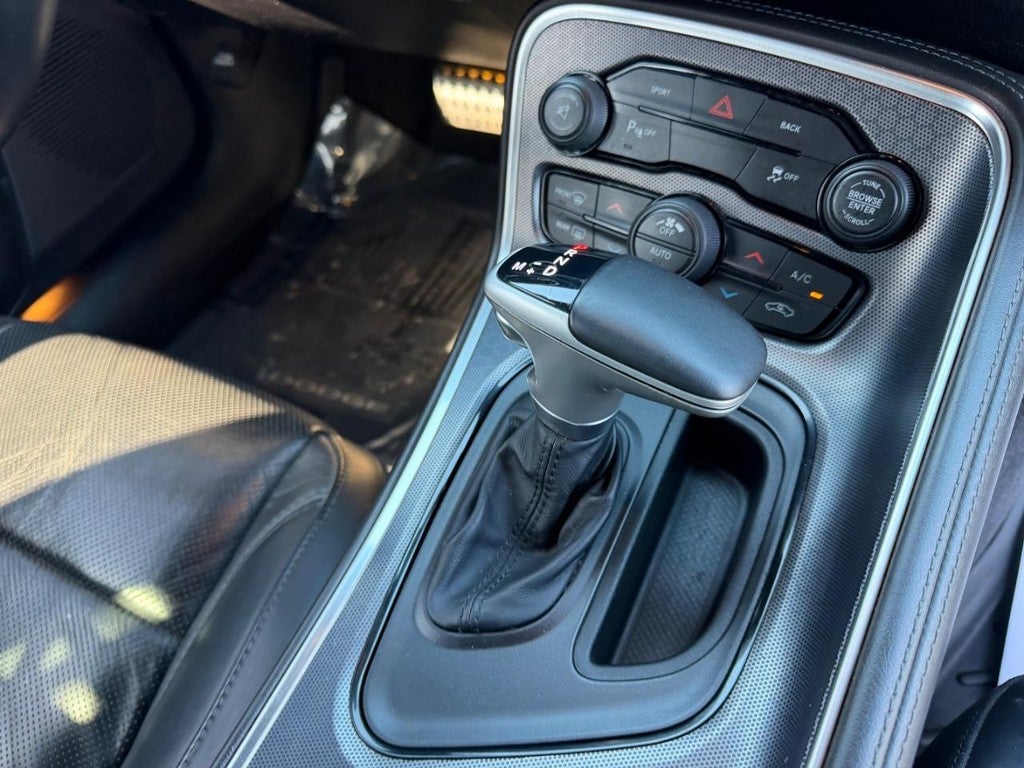 2015 Dodge Challenger SXT Plus