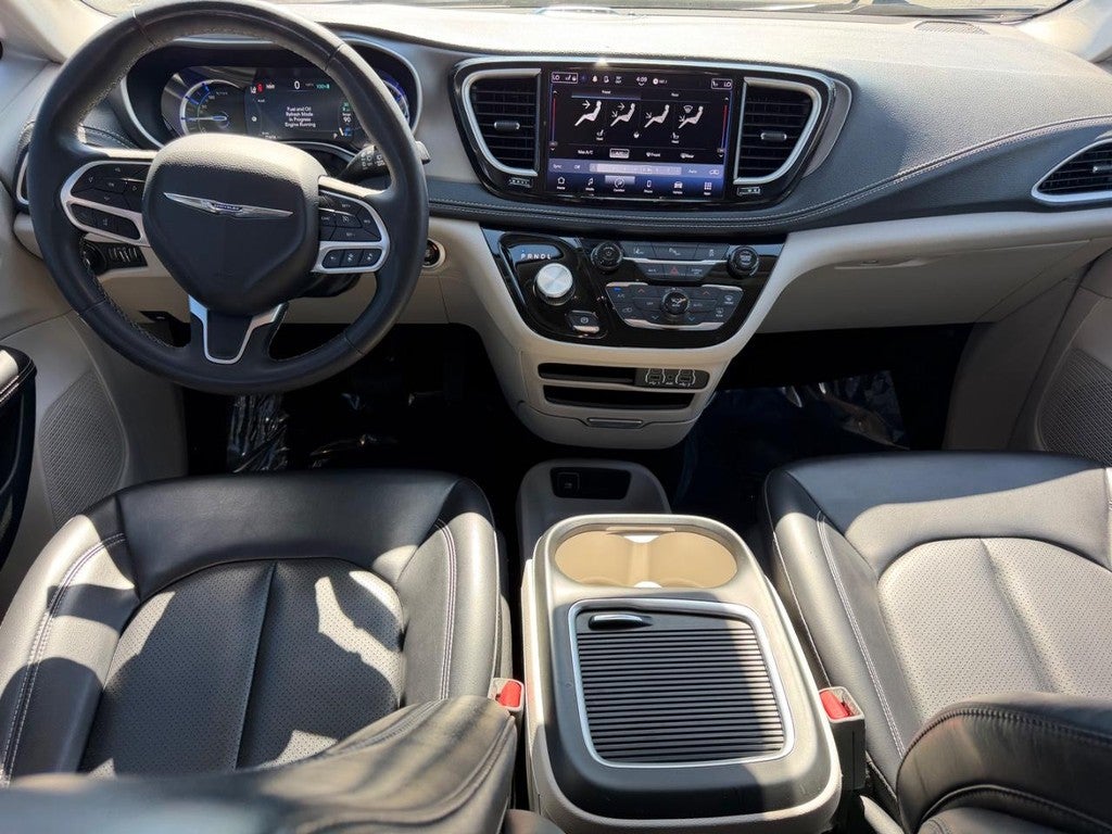 2023 Chrysler Pacifica Hybrid Touring L