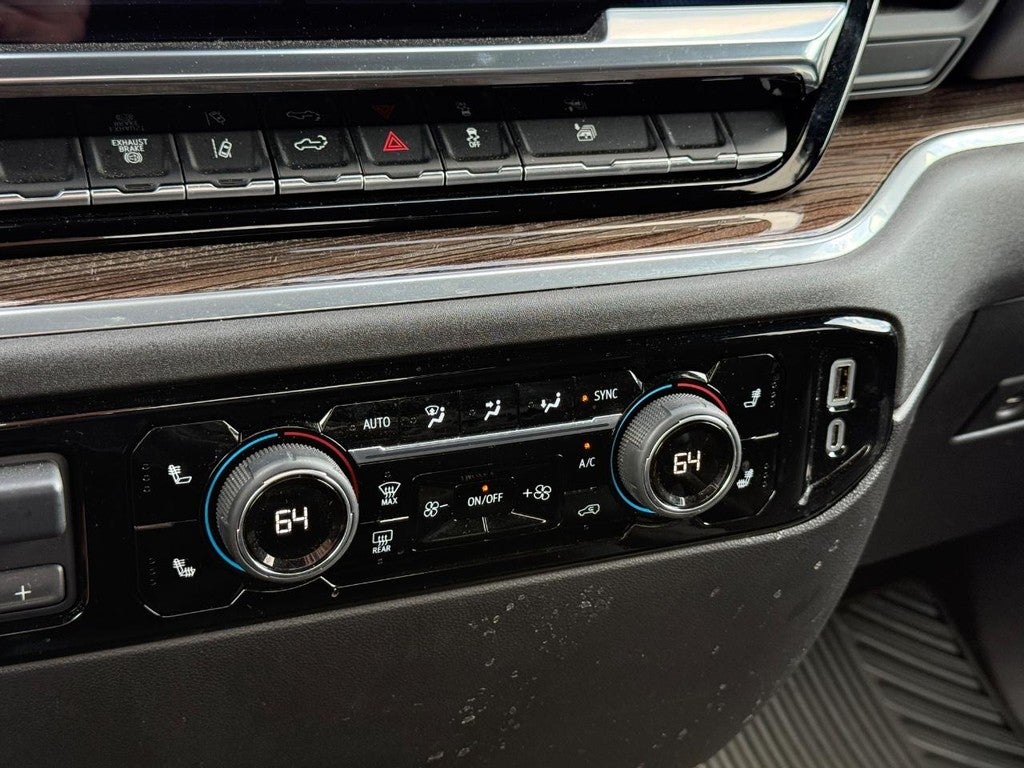 2025 Chevrolet Silverado LT